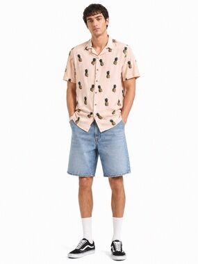 4/$20➡️ Bluenotes Pink Pineapple Print Button Up Short Sleeve Shirt – Small GUC